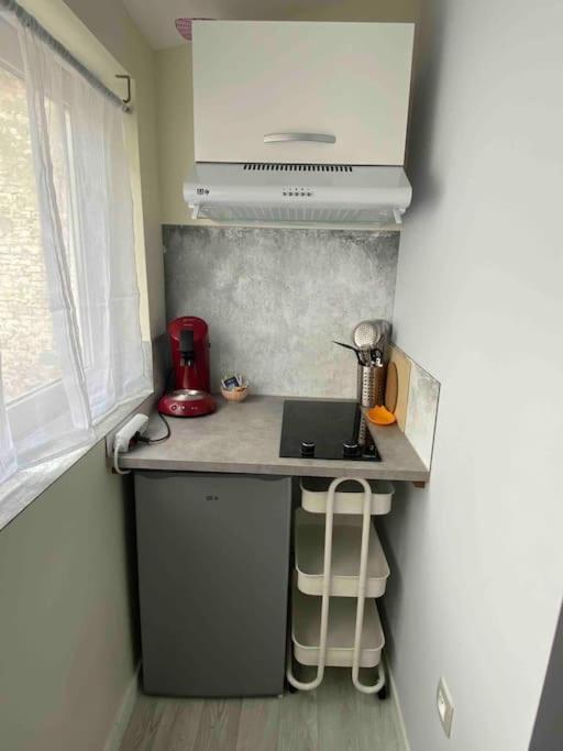 Le Petit Kiosque - Terrasse Parking & Local Velo Apartment Verdun-sur-Meuse ภายนอก รูปภาพ
