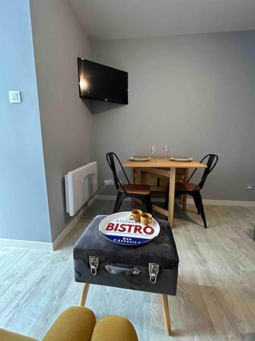 Le Petit Kiosque - Terrasse Parking & Local Velo Apartment Verdun-sur-Meuse ภายนอก รูปภาพ