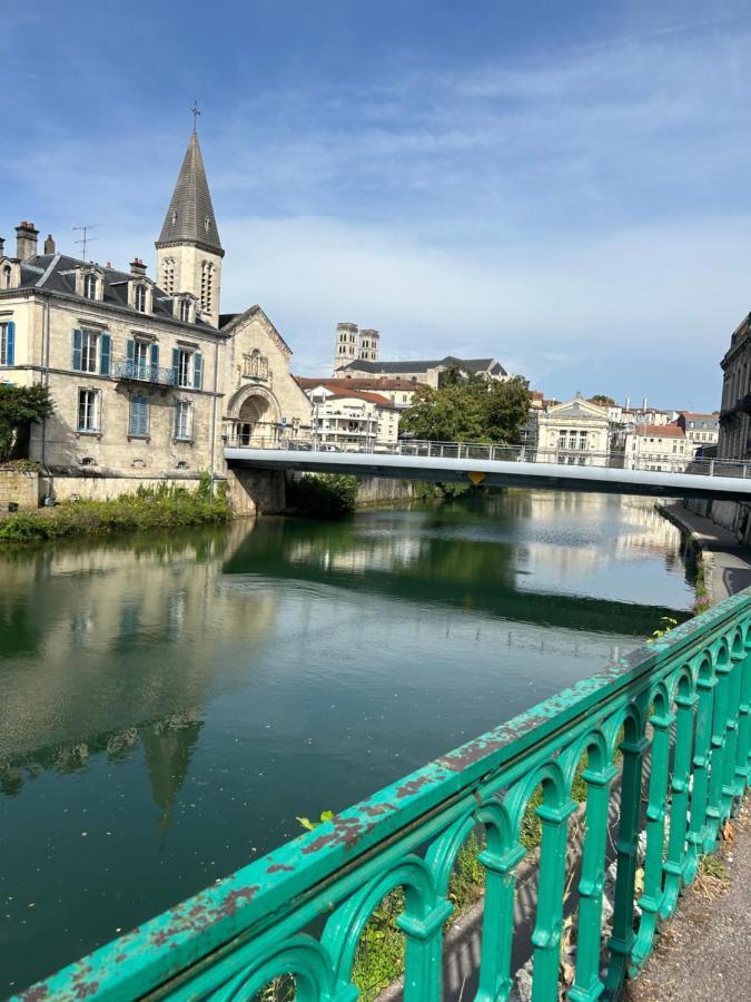 Le Petit Kiosque - Terrasse Parking & Local Velo Apartment Verdun-sur-Meuse ภายนอก รูปภาพ